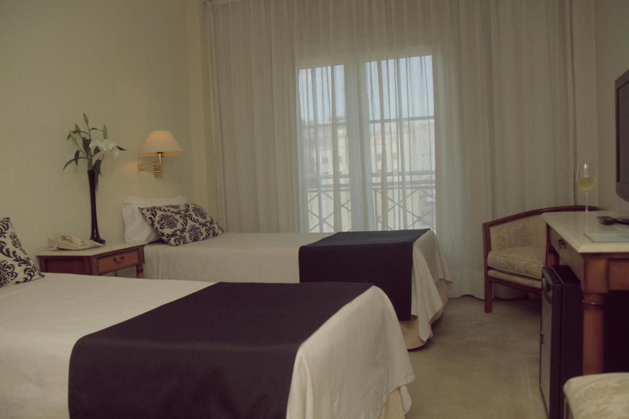 Howard Johnson Hotel 9 De Julio Avenue 布宜诺斯艾利斯 外观 照片