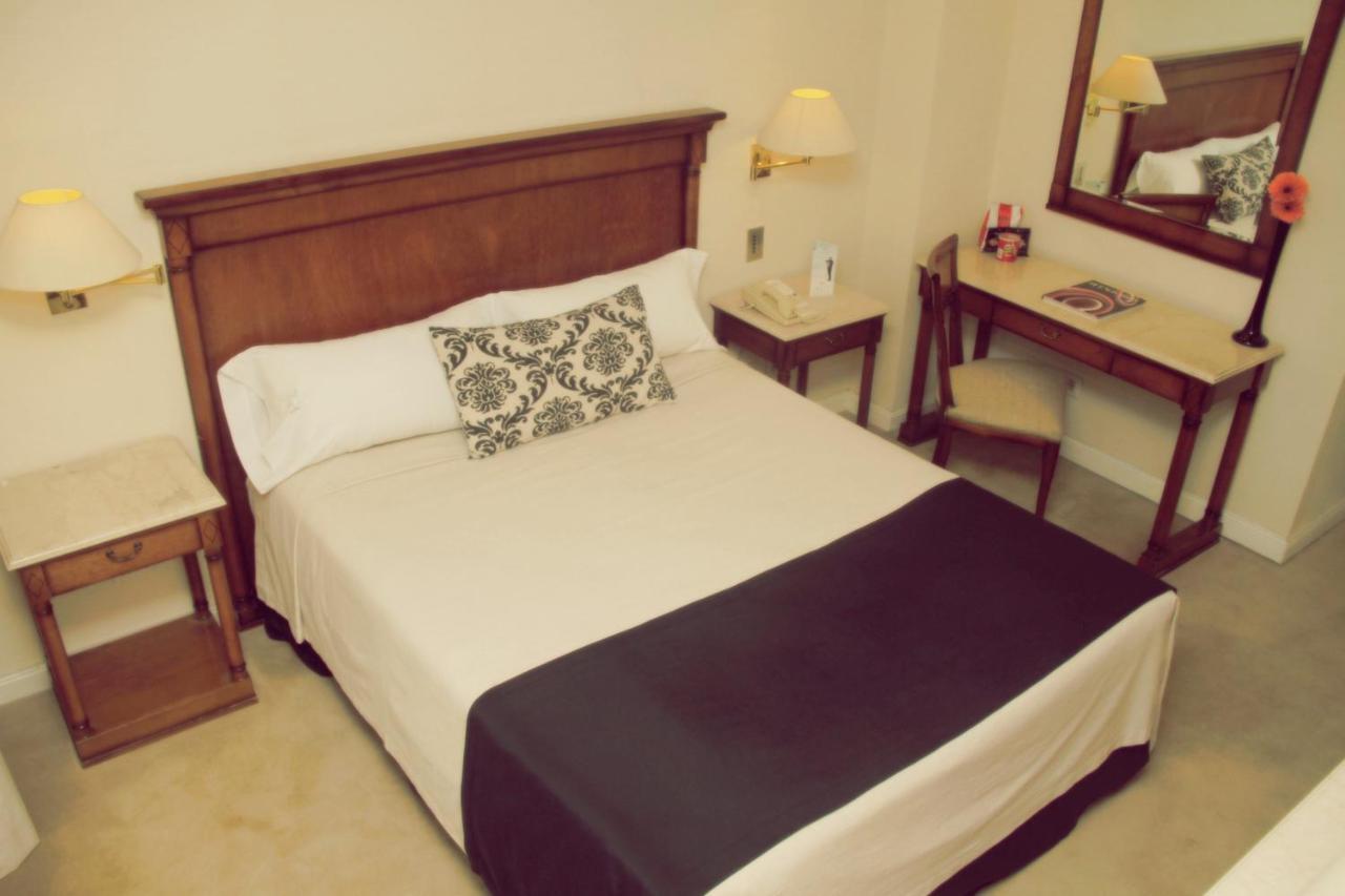 Howard Johnson Hotel 9 De Julio Avenue 布宜诺斯艾利斯 外观 照片